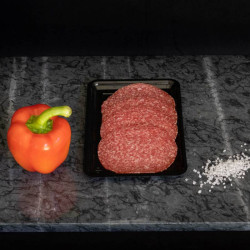 Fijne snijworst van marktslager van Bussel