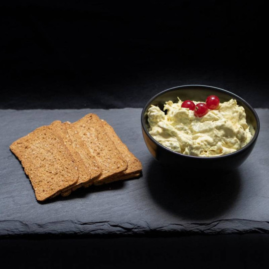 Kip kerrie salade van marktslager van Bussel