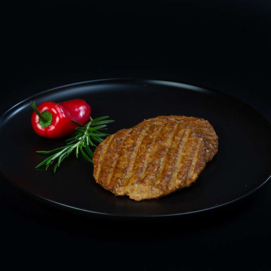 Voorgegaarde hamburger voor op de barbecue van Marktslager van Bussel