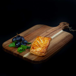 Kaas kerrie grillworst broodje van marktslager van Bussel