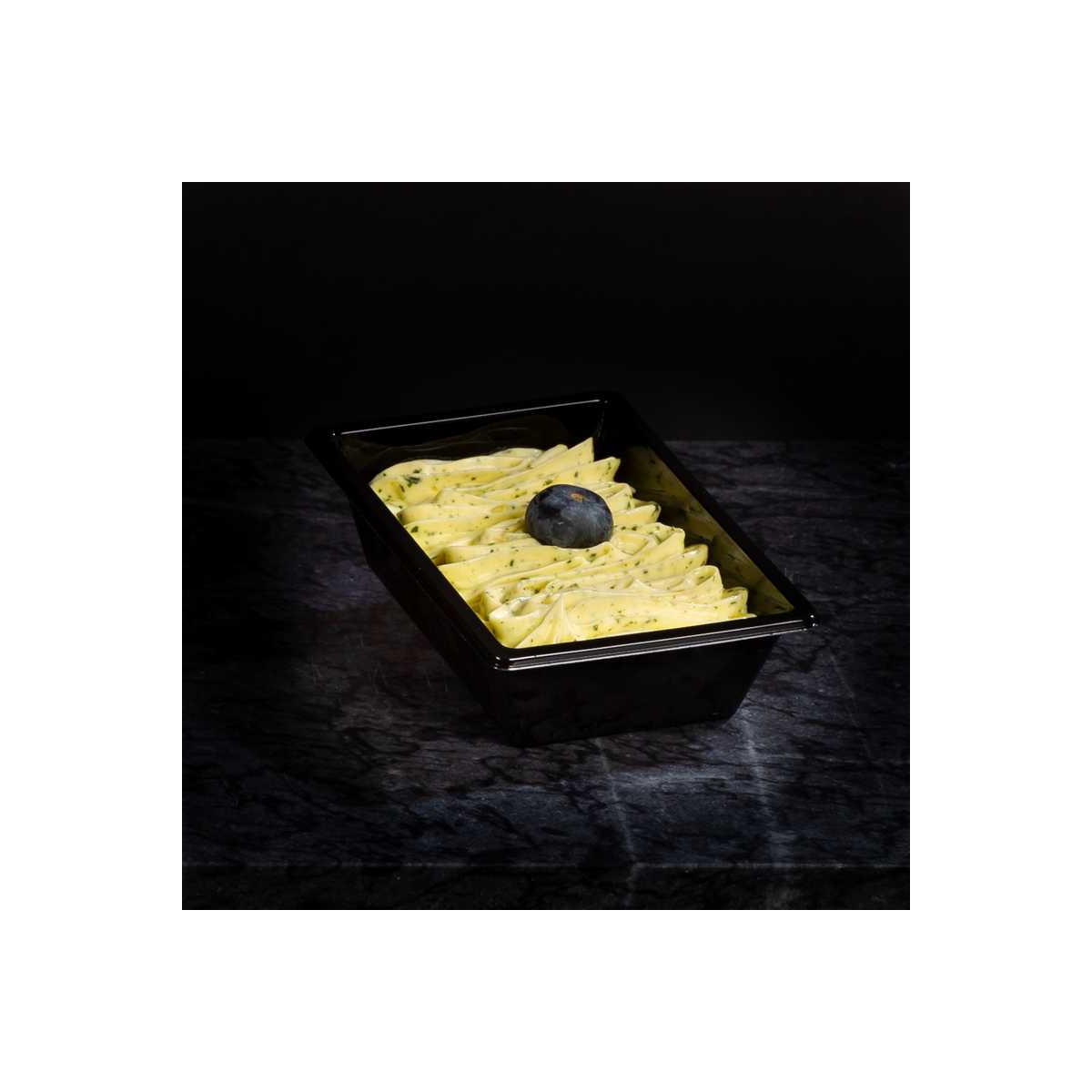 Eigengemaakte kruidenboter van marktslager van Bussel