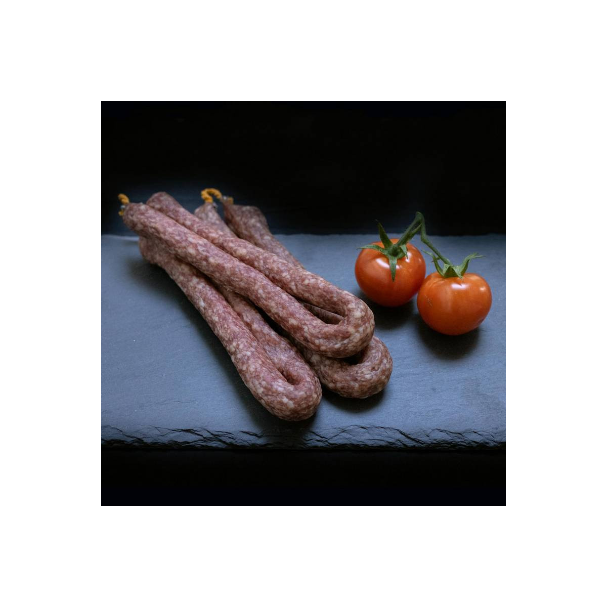 Droge worst, rond met kruidnagel van marktslager van Bussel